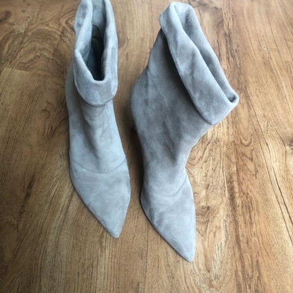 Vintage Grey suede booties - Picture 3 of 7